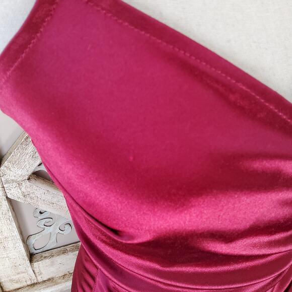 Love Nickie Lew Womens Junior Asymmetric Slit Leg Satin Gown in Burgundy Wine - Picture 15 of 15